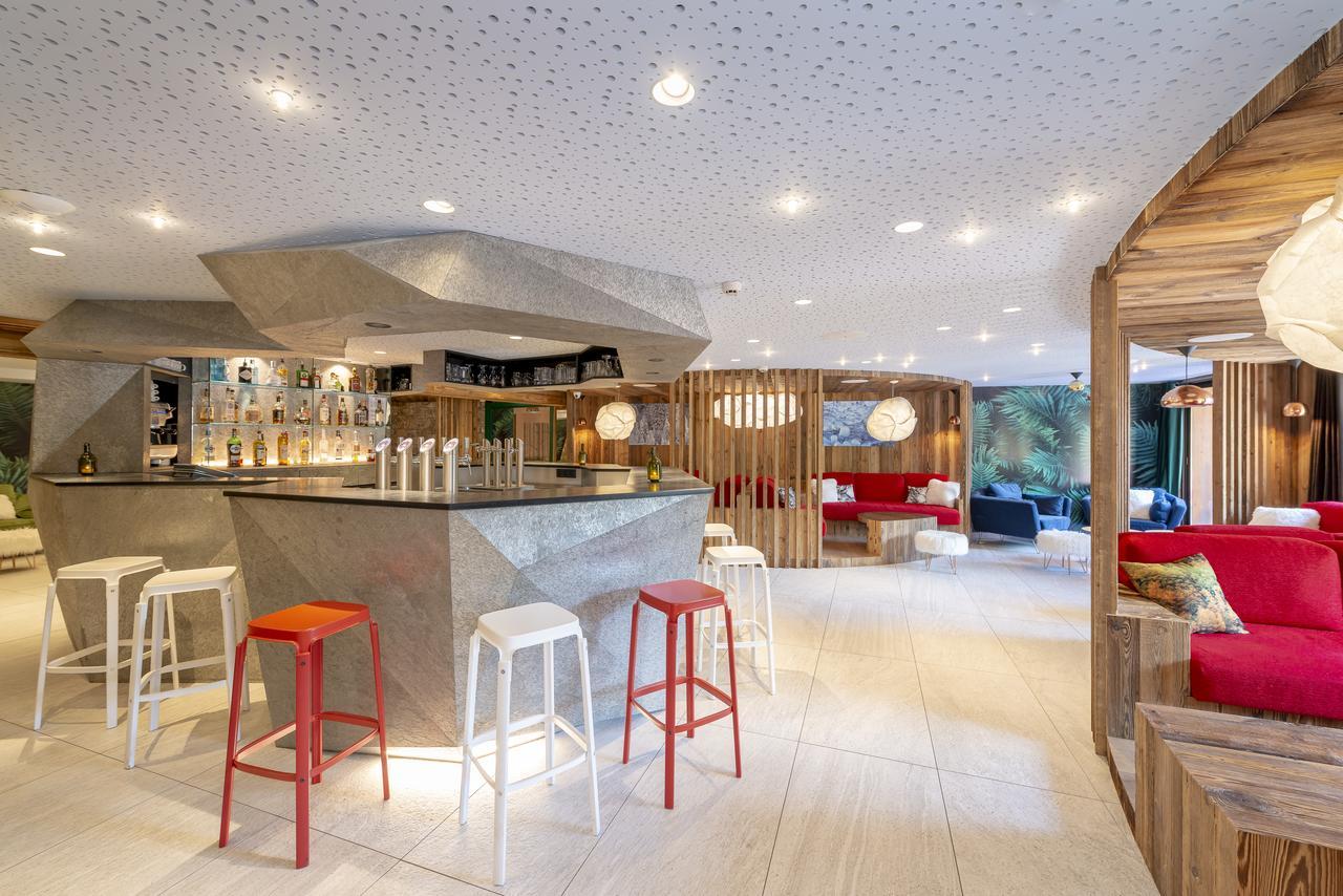Hotel Eterlou Méribel Exteriör bild
